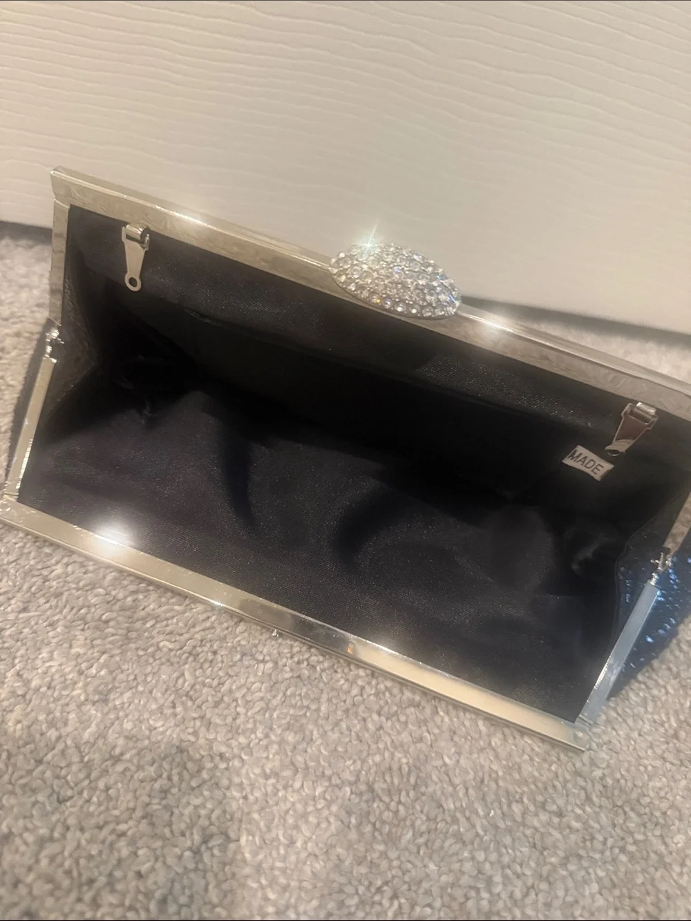 Elegant Black Evening Clutch with Crystal Frame